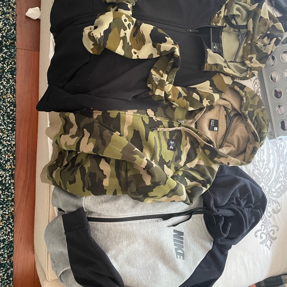 Three Men’s Zip Up Hoodies Nike UA Under Armour Large